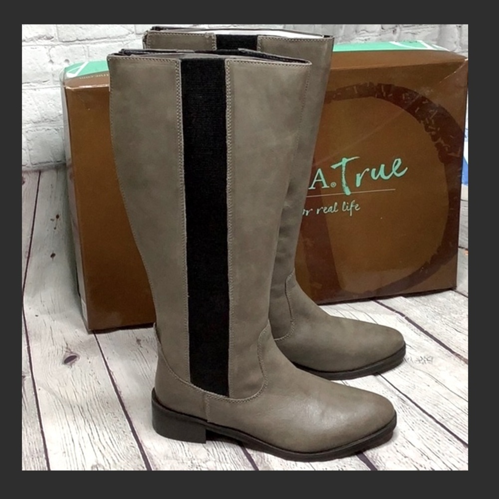 NWT🆕 Tall Taupe Woman’s Boot, DibaTrue, chin-up